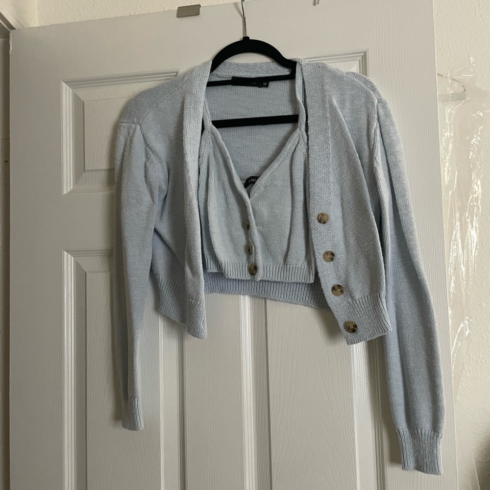 2 piece long sleeved cropped sweater top